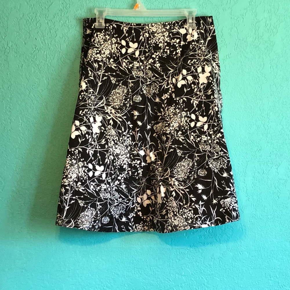 Mid length A line printed black skirt